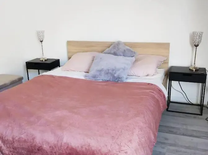 Superb Modern Lägenhet Clichy