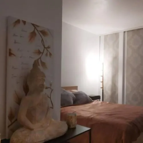 Superb Modern Clichy